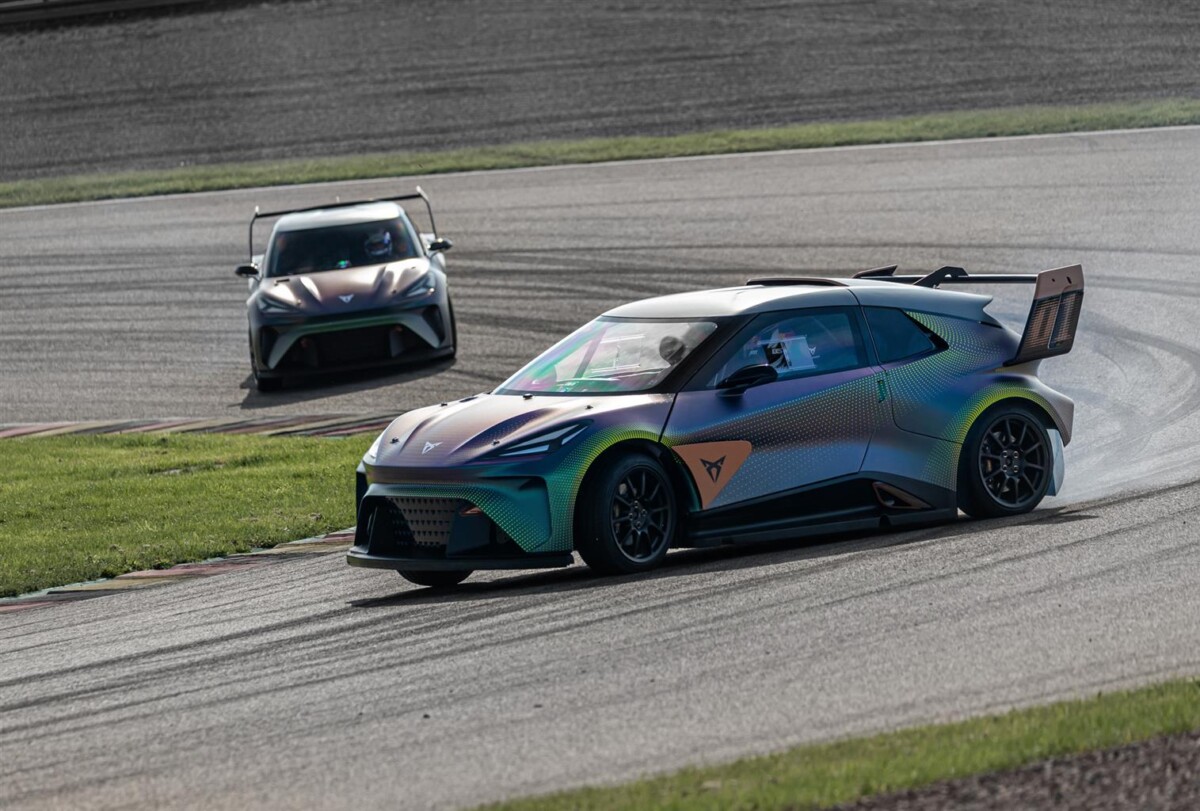 Elegantes Race Of Champions 2023 Sky Bildnull