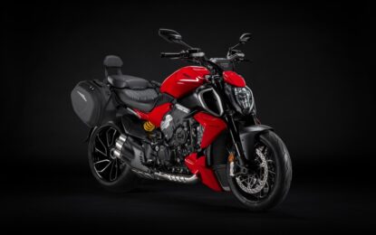 Diavel V4 con accessori Ducati Performance