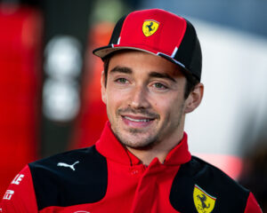 Leclerc e Sainz: “Serve una vettura costante. Nel corso dell’anno ci arriveremo”