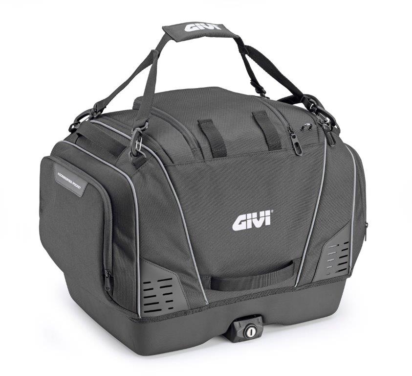 Da GIVI il Pet Bag per viaggiare in moto con l'amico a quattro zampe -  MotoriNoLimits