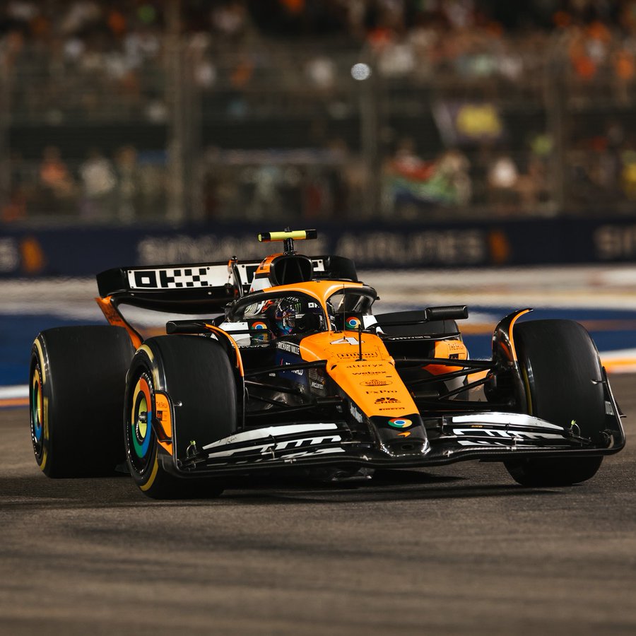 Verstappen tra le McLaren di Norris e Piastri a Singapore – MotoriNoLimits #adessonews