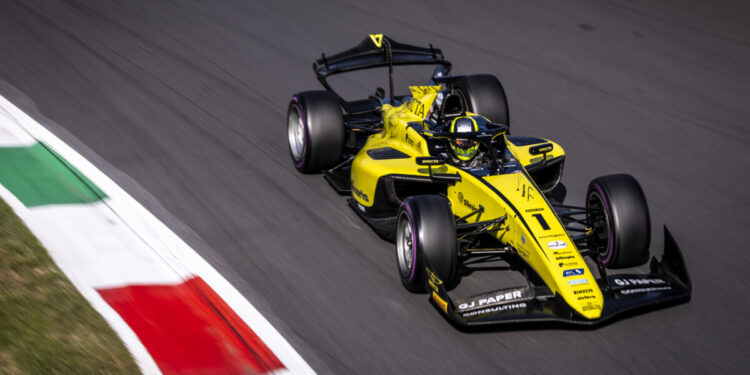 Monza (ITA) SEP 4-7, 2025 - Italian Grand Prix at the Autodromo di Monza. Leonardo FORNAROLI #01 Invicta Racing F2. © 2025 Dutch Photo Agency